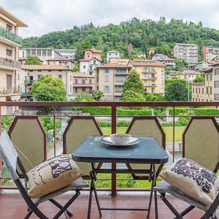 Lovely & Quiet Apartment - With Balcony & Parking โกโม ภายนอก รูปภาพ