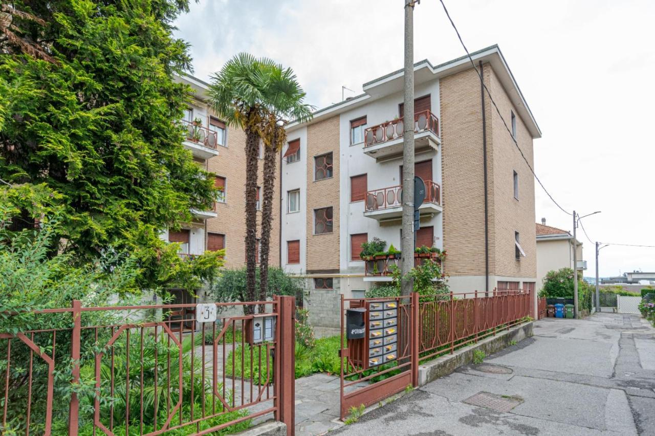Lovely & Quiet Apartment - With Balcony & Parking โกโม ภายนอก รูปภาพ