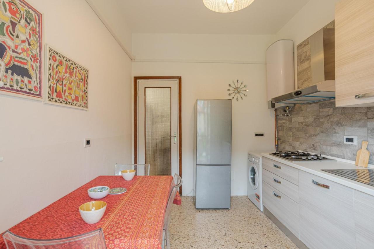 Lovely & Quiet Apartment - With Balcony & Parking โกโม ภายนอก รูปภาพ