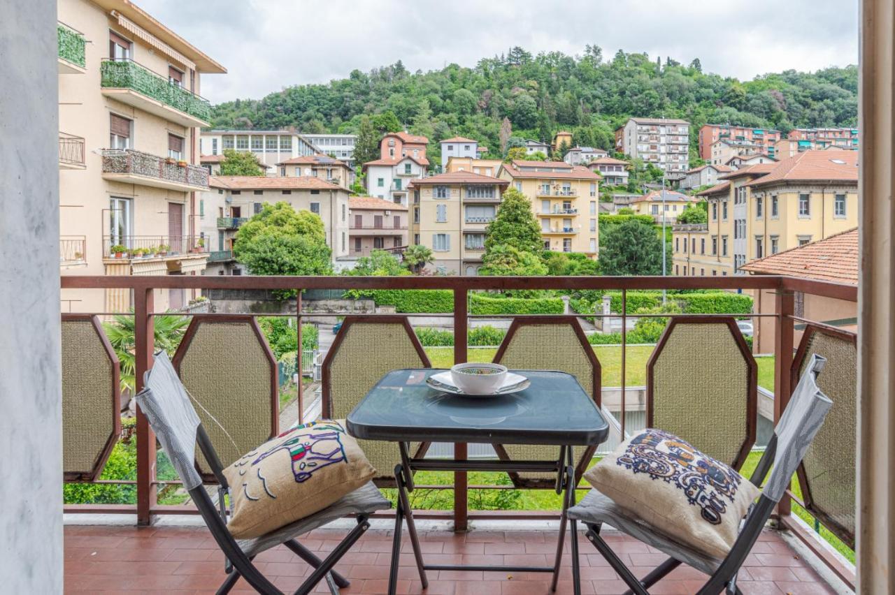 Lovely & Quiet Apartment - With Balcony & Parking โกโม ภายนอก รูปภาพ