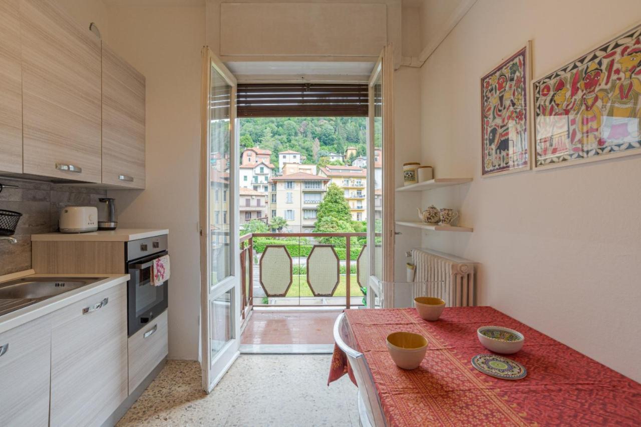 Lovely & Quiet Apartment - With Balcony & Parking โกโม ภายนอก รูปภาพ